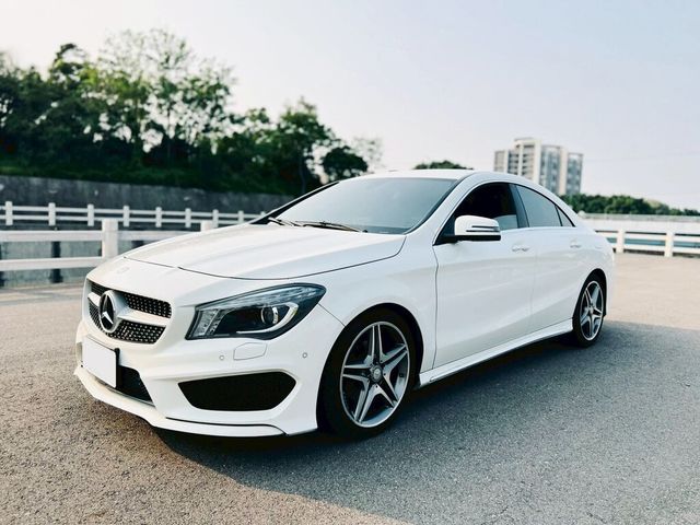 M-BENZ賓士 CLA200  第1張相片