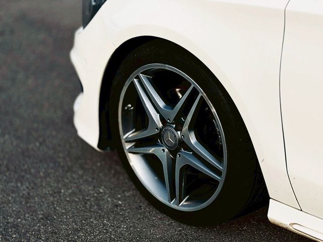 M-BENZ賓士 CLA200  第5張相片