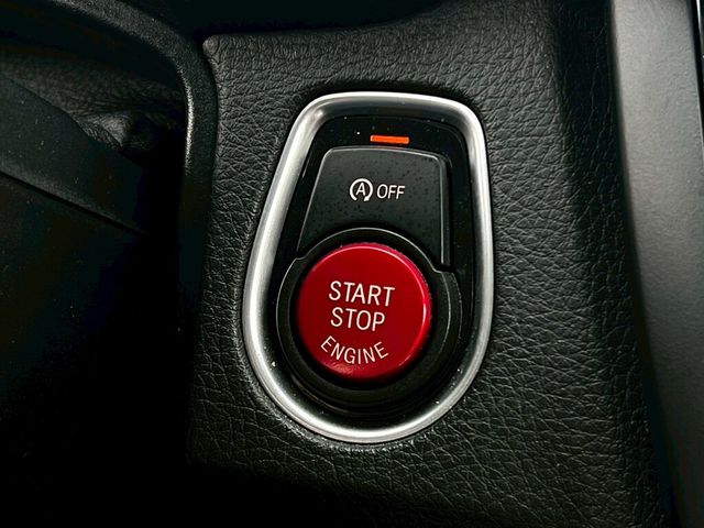 BMW寶馬 M4 COUPE  第9張相片