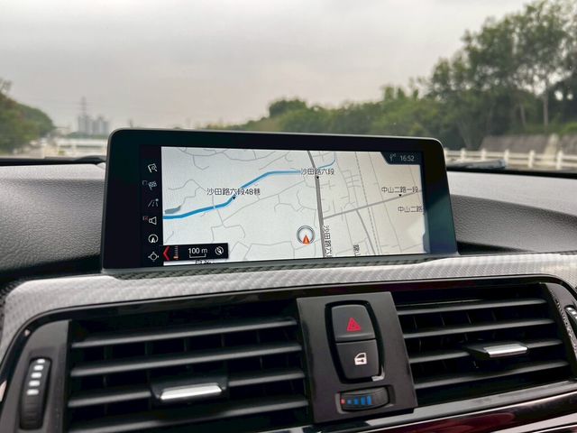 BMW寶馬 M4 COUPE  第12張相片
