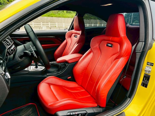 BMW寶馬 M4 COUPE  第15張相片
