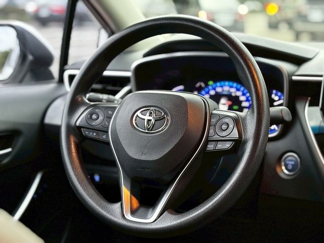 TOYOTA豐田 COROLLA ALTIS HYBRID  第8張相片