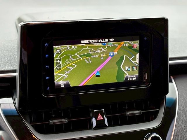 TOYOTA豐田 COROLLA ALTIS HYBRID  第12張相片