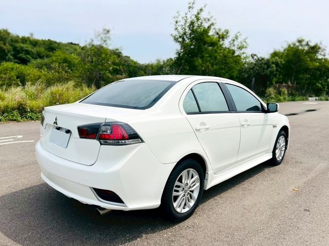 MITSUBISHI三菱 LANCER IO  第4張相片