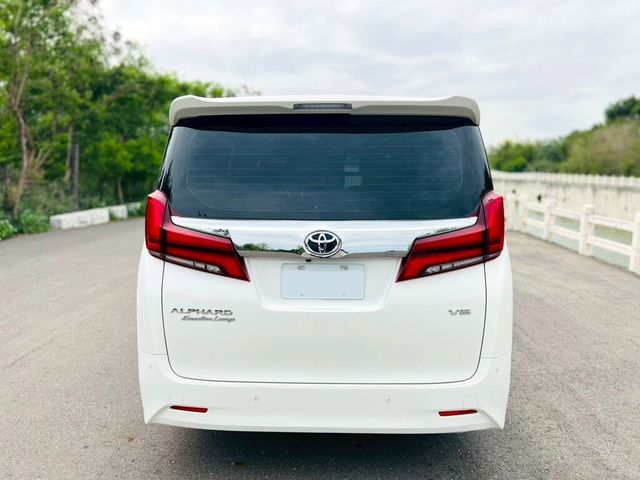 TOYOTA豐田 ALPHARD  第4張相片