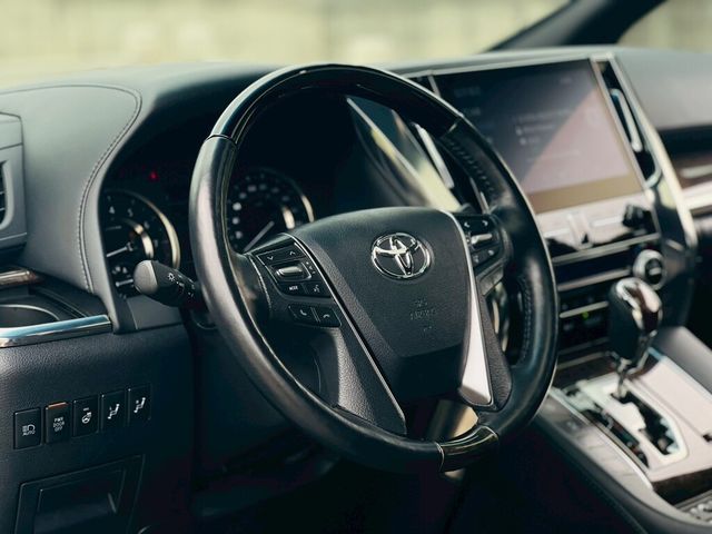 TOYOTA豐田 ALPHARD  第7張相片