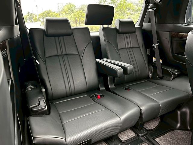 TOYOTA豐田 ALPHARD  第14張相片