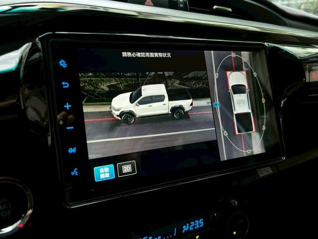 TOYOTA豐田 HILUX  第14張相片
