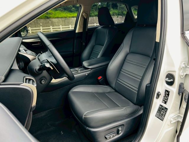 LEXUS凌志 NX200  第13張相片