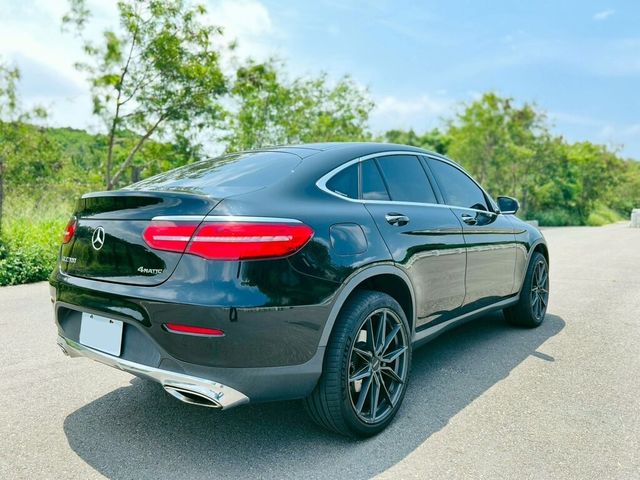 M-BENZ賓士 GLC300 AMG COUPE  第3張相片