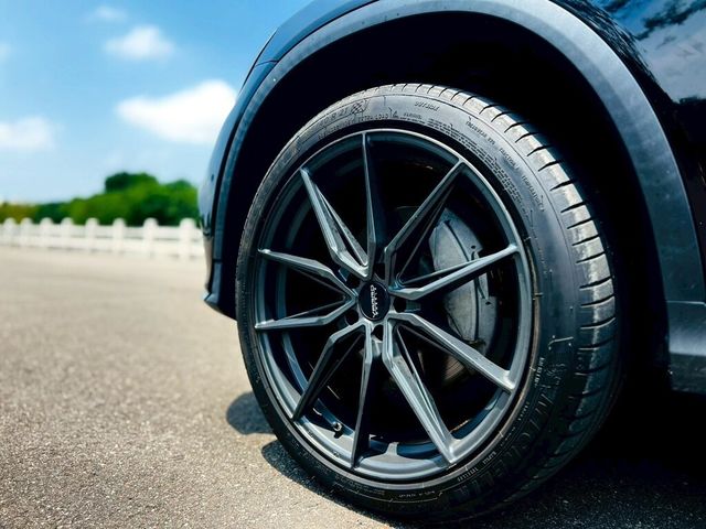 M-BENZ賓士 GLC300 AMG COUPE  第5張相片