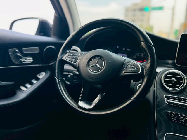 M-BENZ賓士 GLC300 AMG COUPE  第8張相片