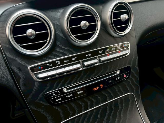 M-BENZ賓士 GLC300 AMG COUPE  第11張相片