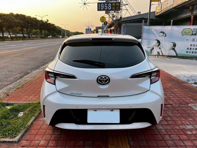 TOYOTA豐田 AURIS  第2張相片