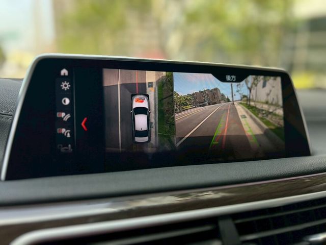 BMW寶馬 730D  第9張相片