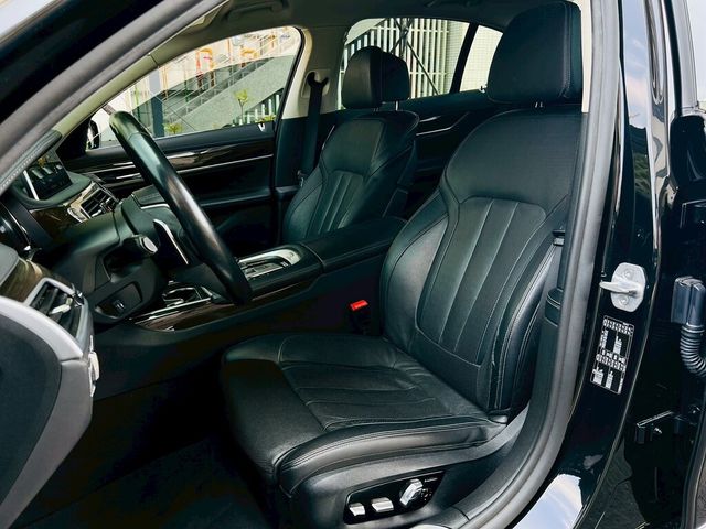 BMW寶馬 730D  第12張相片