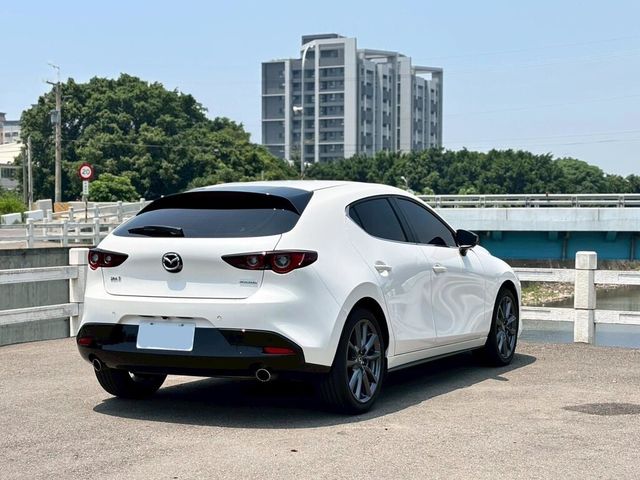 MAZDA馬自達 MAZDA 3  第4張相片