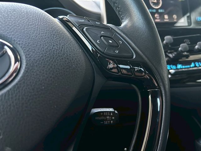 TOYOTA豐田 C-HR  第9張相片