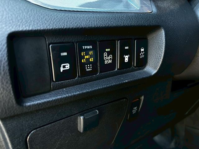 TOYOTA豐田 SIENNA  第8張相片
