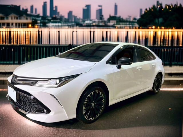 TOYOTA豐田 ALTIS  第1張相片