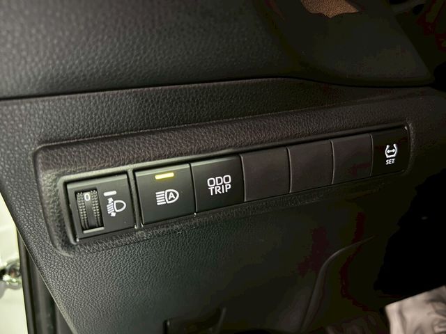 TOYOTA豐田 ALTIS  第8張相片