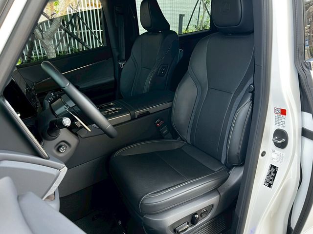 LEXUS凌志 LM350H  第13張相片