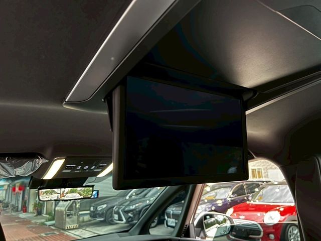 LEXUS凌志 LM350H  第16張相片