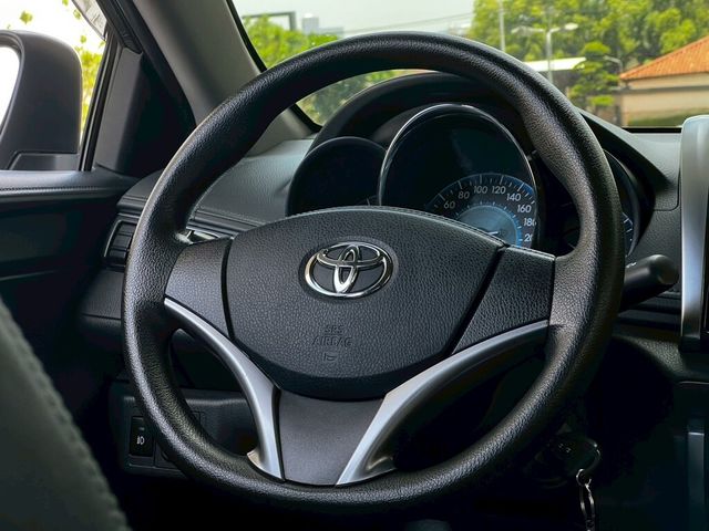 TOYOTA豐田 VIOS  第6張相片