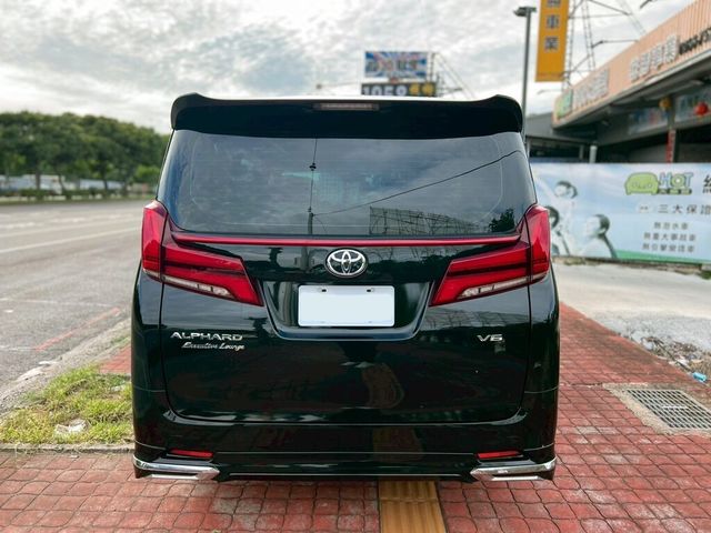 TOYOTA豐田 ALPHARD  第3張相片
