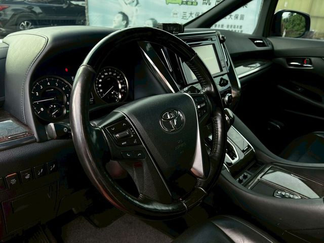 TOYOTA豐田 ALPHARD  第6張相片