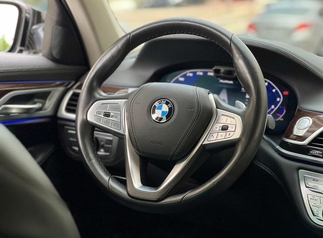 BMW寶馬 730I  第7張相片
