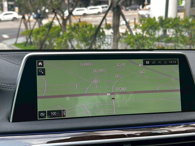 BMW寶馬 730I  第10張相片