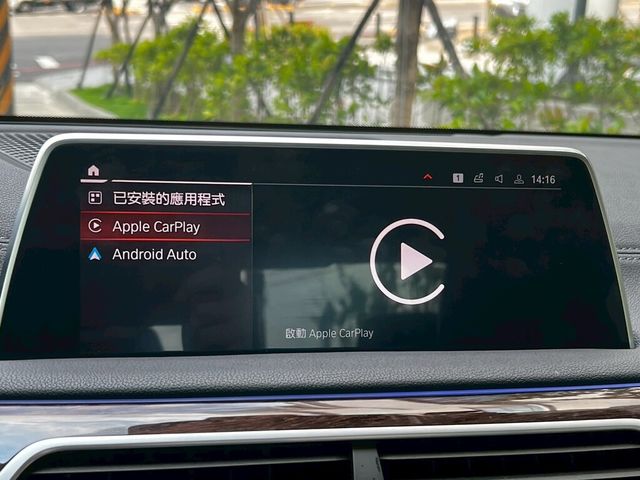 BMW寶馬 730I  第12張相片