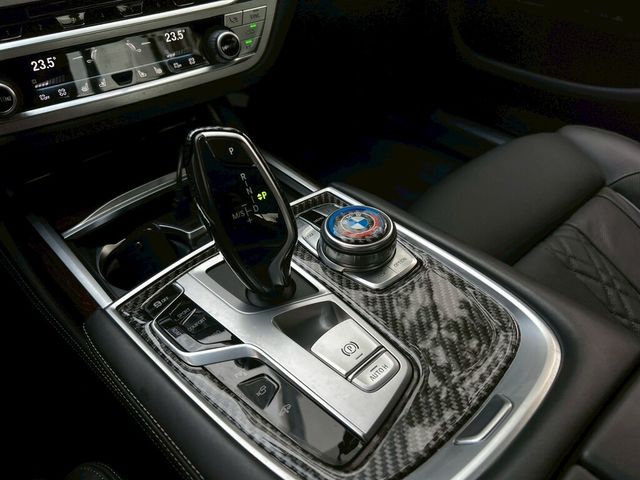 BMW寶馬 730I  第14張相片