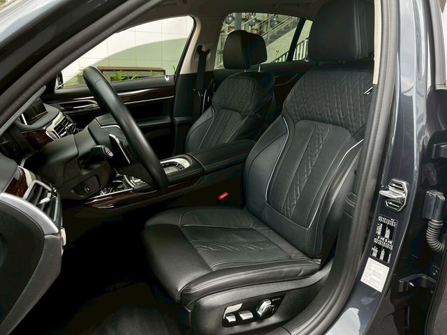 BMW寶馬 730I  第15張相片