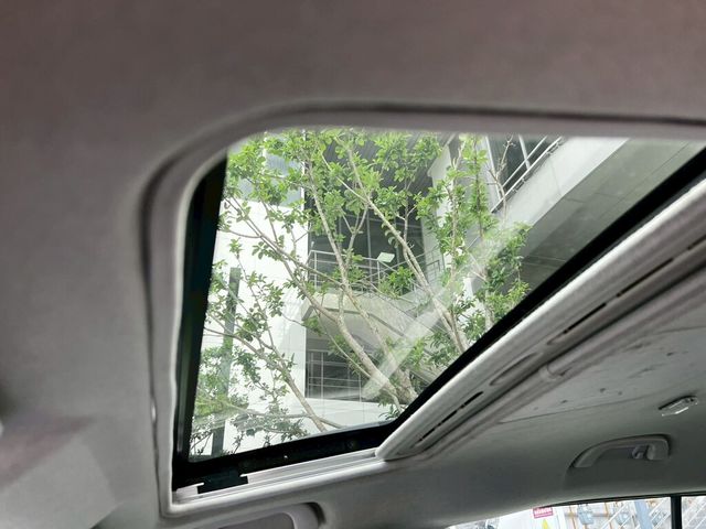MAZDA馬自達 MAZDA 5  第17張相片