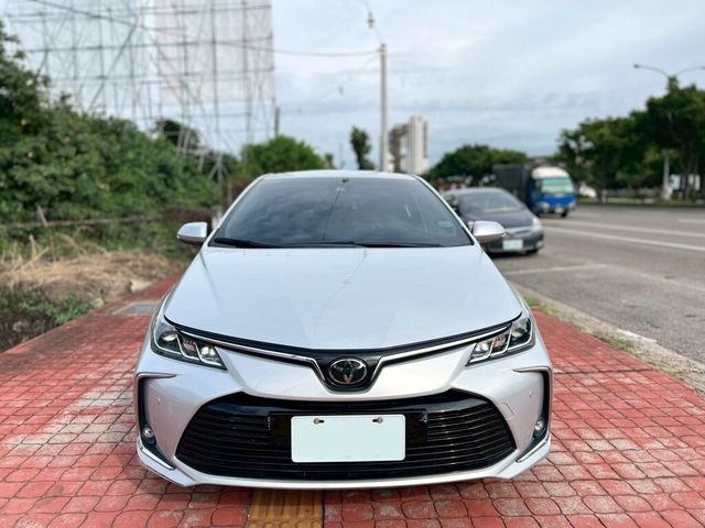 TOYOTA豐田 ALTIS  第2張相片