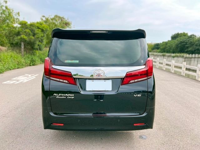 TOYOTA豐田 ALPHARD  第3張相片