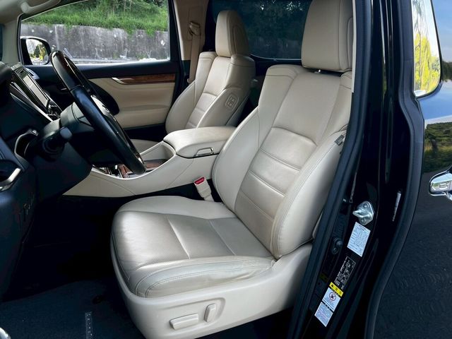 TOYOTA豐田 ALPHARD  第15張相片