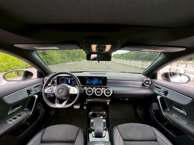 M-BENZ賓士 CLA250  第6張相片