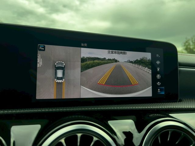 M-BENZ賓士 CLA250  第12張相片