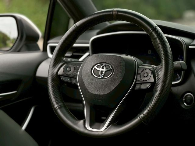 TOYOTA豐田 AURIS  第8張相片