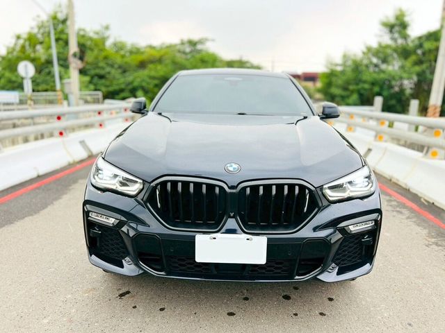 BMW寶馬 X6 XDRIVE40I  第2張相片