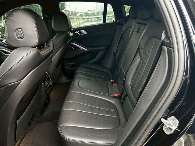 BMW寶馬 X6 XDRIVE40I  第15張相片