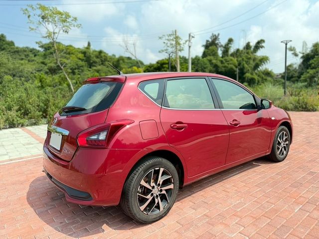 NISSAN日產 TIIDA  第4張相片