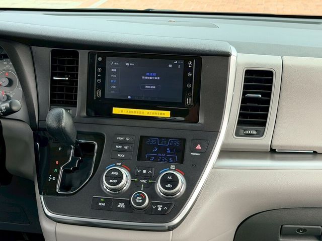 TOYOTA豐田 SIENNA  第12張相片