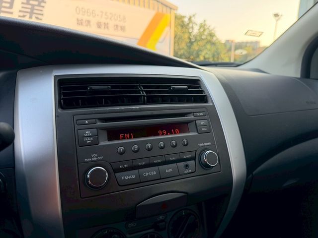 NISSAN日產 LIVINA  第6張相片