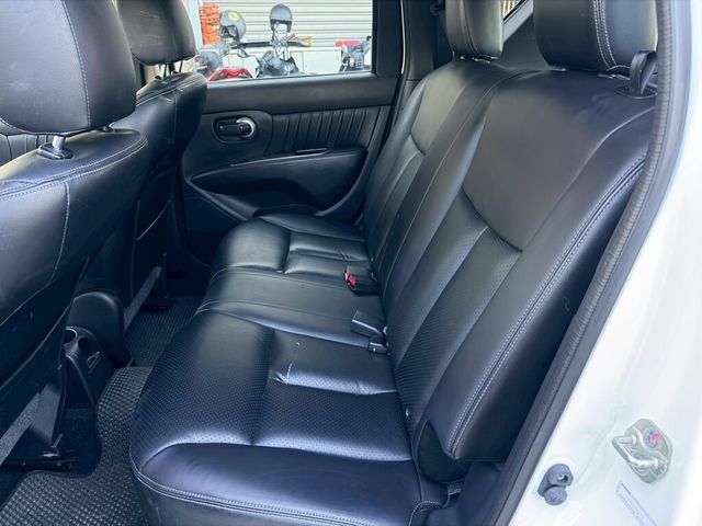 NISSAN日產 LIVINA  第9張相片