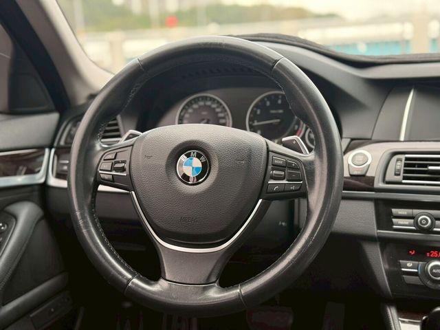 BMW寶馬 520I  第6張相片