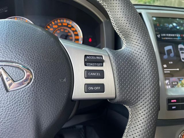 INFINITI無限 FX35  第14張相片